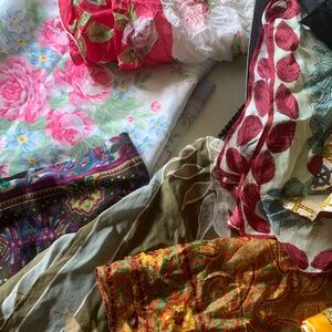 True Vintage Lot of 17 Scarves 60s-80s Florals Earth Tones +